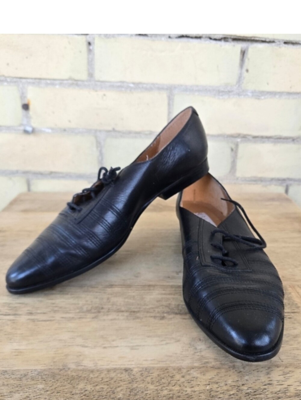 Vintage Leather Oxfords
